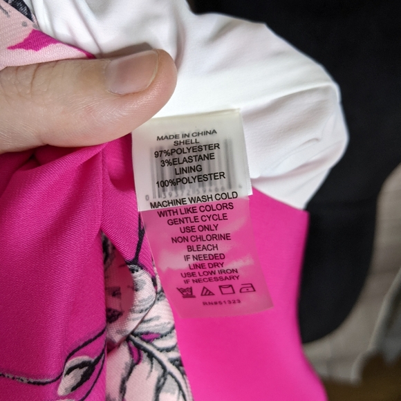 vince camuto • pop pink summer splash shift dress - Picture 8 of 8